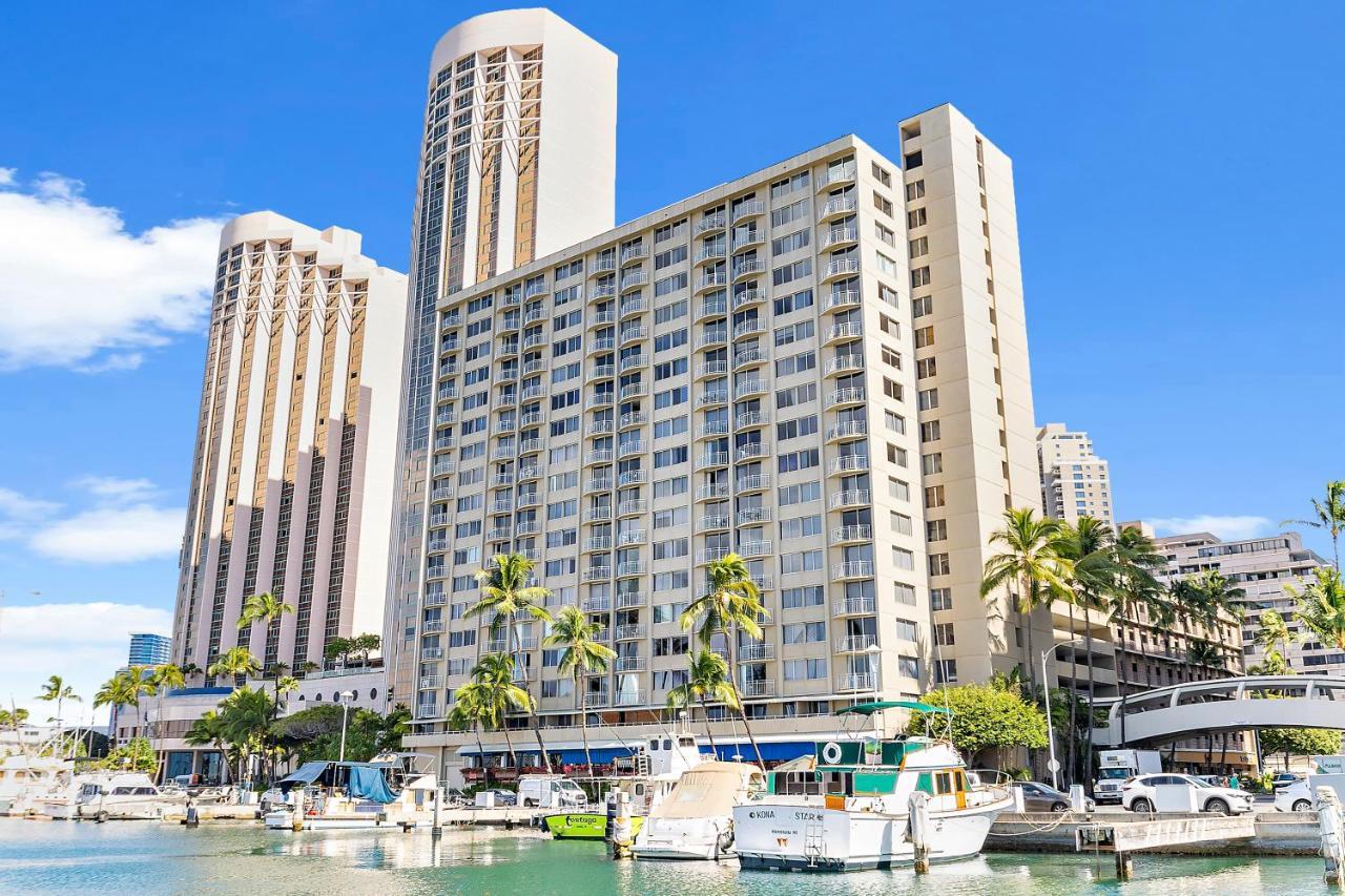Newly Renovated Ilikai Marina Studio - Near Beach! Honolulu Exterior photo